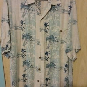 Mens Hawaiian  short sleeve shirt